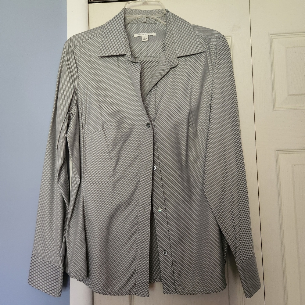 Banana Republic, size L, silver fitted blouse